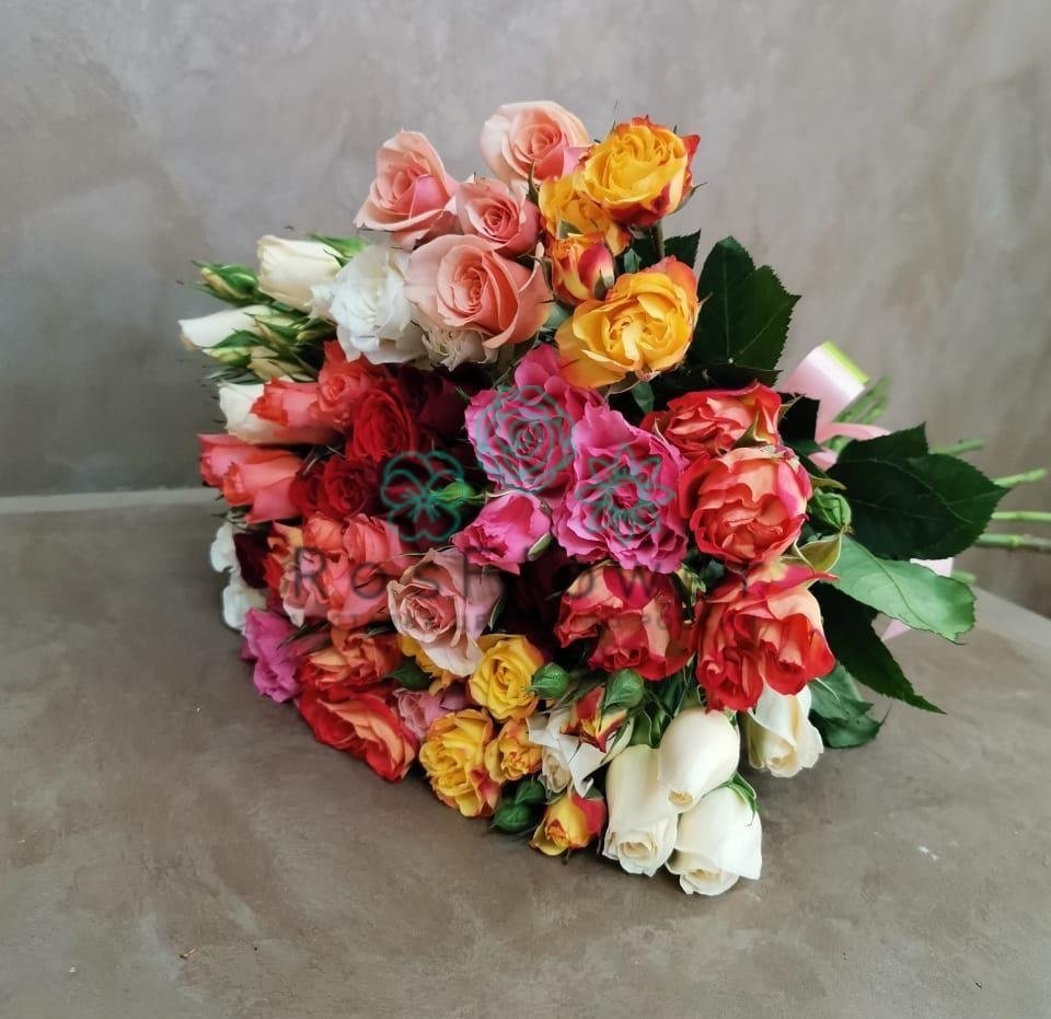 Букет цветов из: Розы в Сусанино Ленинградская область