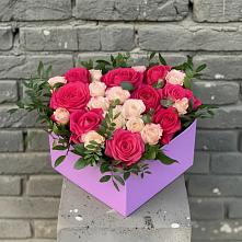 Цветочная композиция из Розы в коробке в Сусанино Ленинградская область