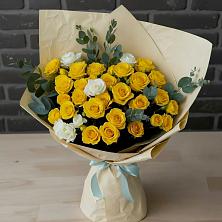 Букет цветов из:  Розы в Сусанино Ленинградская область