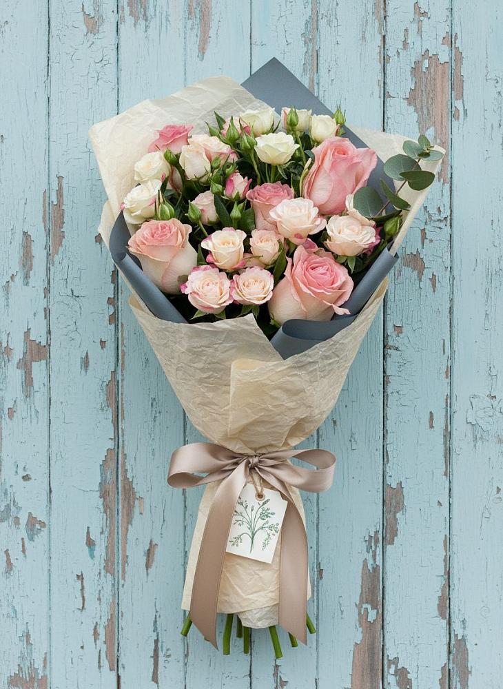 Букет цветов из: Розы в Сусанино Ленинградская область