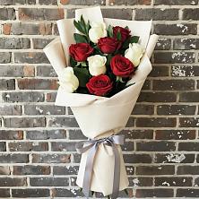 Букет цветов из:  Розы в Сусанино Ленинградская область
