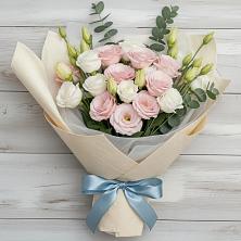 Букет цветов из:  Лизиантусы в Сусанино Ленинградская область