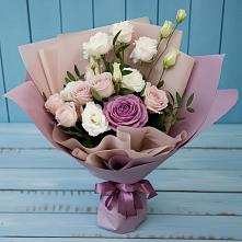 Букет цветов из:  Розы и Лизиантусы в Сусанино Ленинградская область