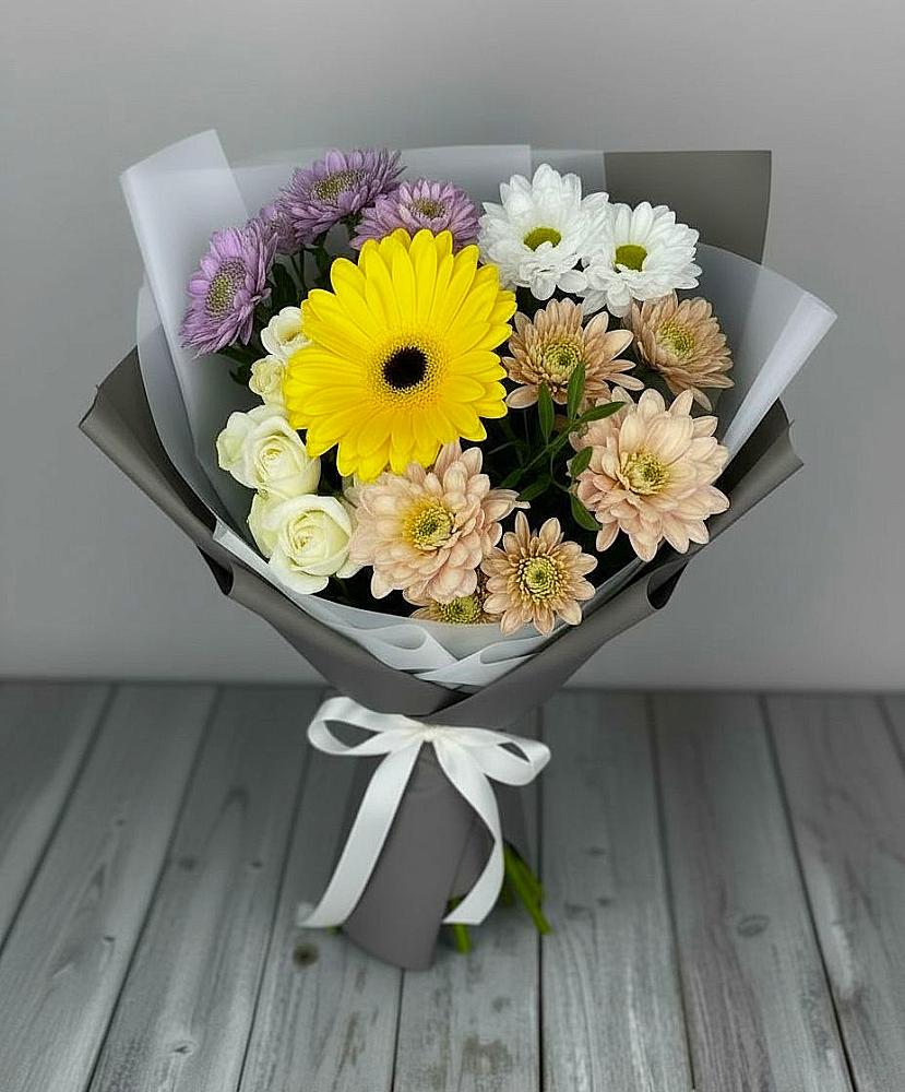 Букет цветов из: Розы, Герберы и Хризантемы в Сусанино Ленинградская область