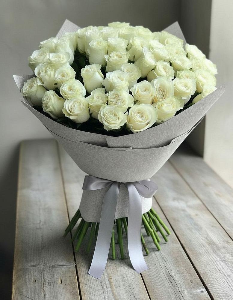 Букет 35 Белых роз в Сусанино Ленинградская область