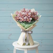 Букет цветов из:  Орхидеи и Розы в Сусанино Ленинградская область