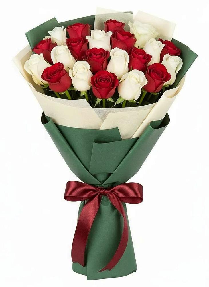 Букет Микс из красных и белых роз в Сусанино Ленинградская область