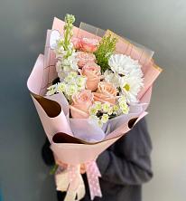 Букет цветов из:  Хризантемы и Розы в Сусанино Ленинградская область