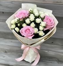 Букет цветов из:  Розы в Сусанино Ленинградская область