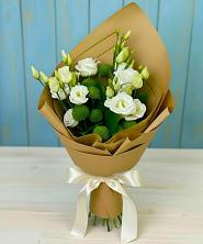 Букет цветов из:  Хризантемы и Лизиантусы в Сусанино Ленинградская область