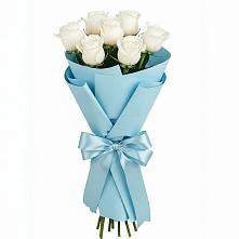 Букет 7 белых роз Проуд в Сусанино Ленинградская область