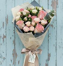 Букет цветов из:  Розы в Сусанино Ленинградская область