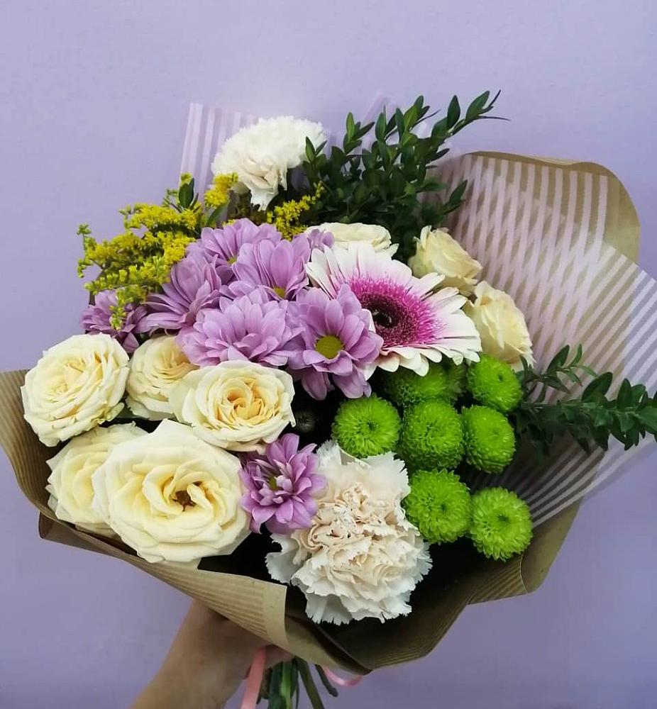 Букет цветов из: Хризантемы, Розы, Гвоздики и Герберы в Сусанино Ленинградская область