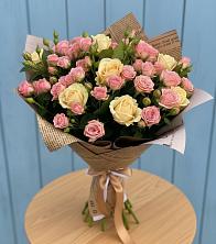 Букет цветов из:  Розы в Сусанино Ленинградская область