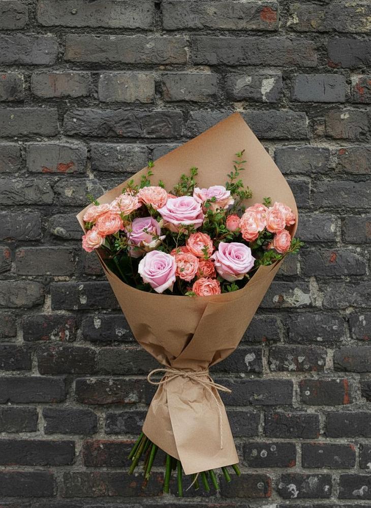 Букет цветов из: Розы в Сусанино Ленинградская область