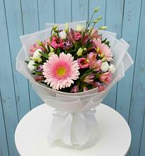 Букет цветов из:  Герберы, Альстромерии и Лизиантусы #REPLACE_PRED# Сусанино Ленинградская область