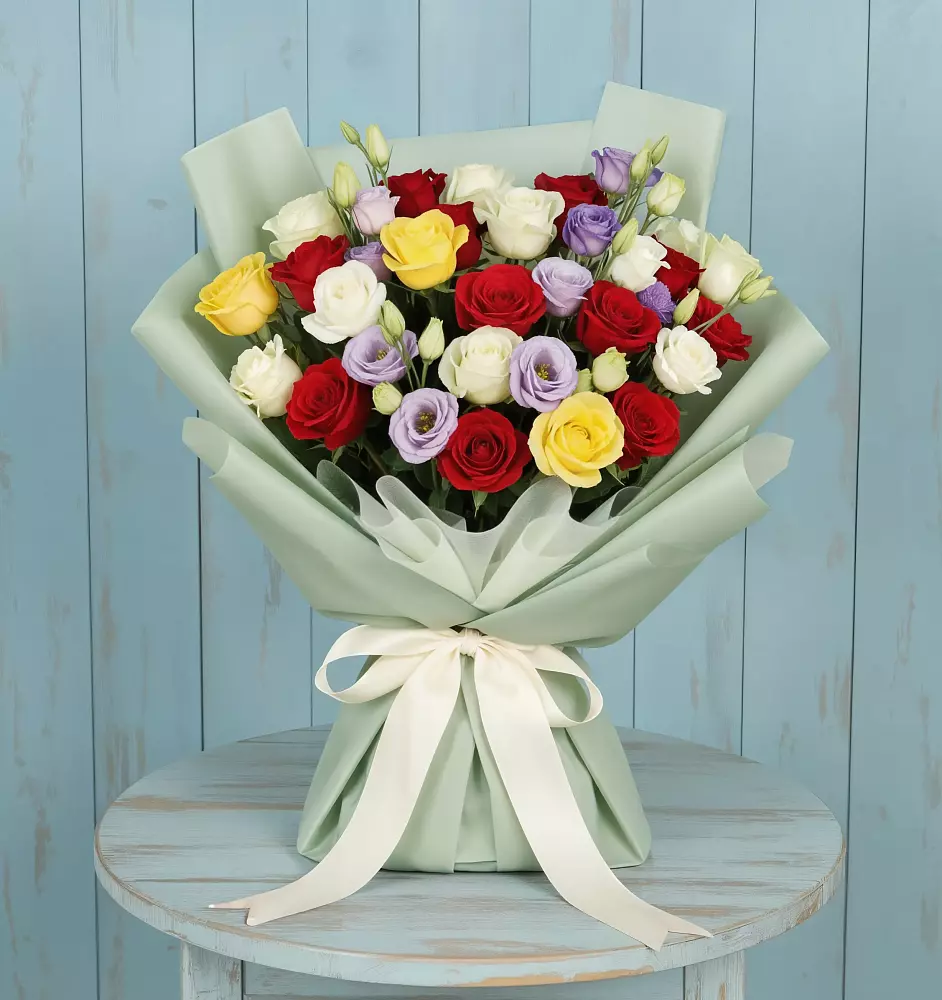 Букет цветов из: Розы в Сусанино Ленинградская область