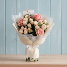 Букет цветов из:  Розы в Сусанино Ленинградская область