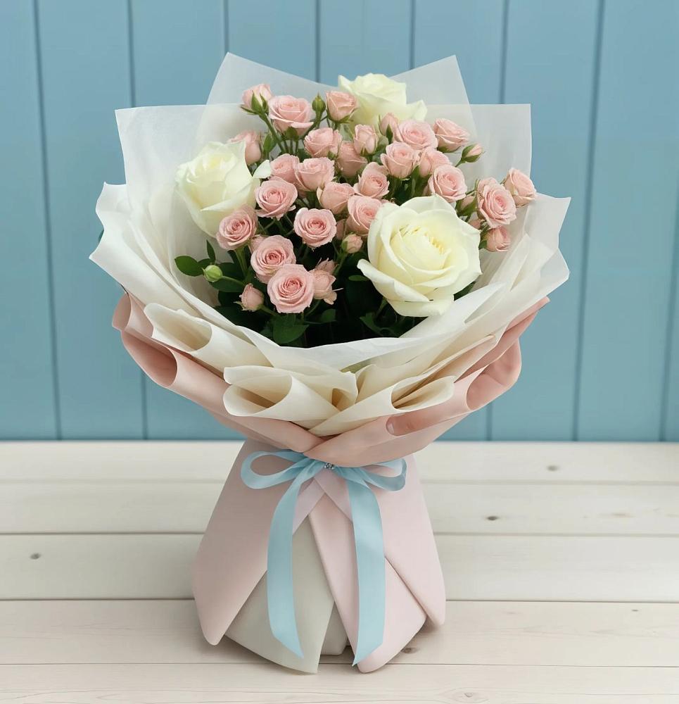 Букет цветов из: Розы в Сусанино Ленинградская область