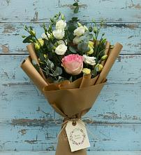Букет цветов из:  Розы и Лизиантусы #REPLACE_PRED# Сусанино Ленинградская область