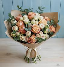 Букет цветов из:  Альстромерии и Розы в Сусанино Ленинградская область