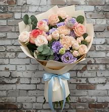 Букет цветов из:  Розы, Лизиантусы и Гвоздики #REPLACE_PRED# Сусанино Ленинградская область