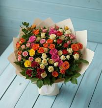 Букет Микс из разноцветных кустовых роз в Сусанино Ленинградская область